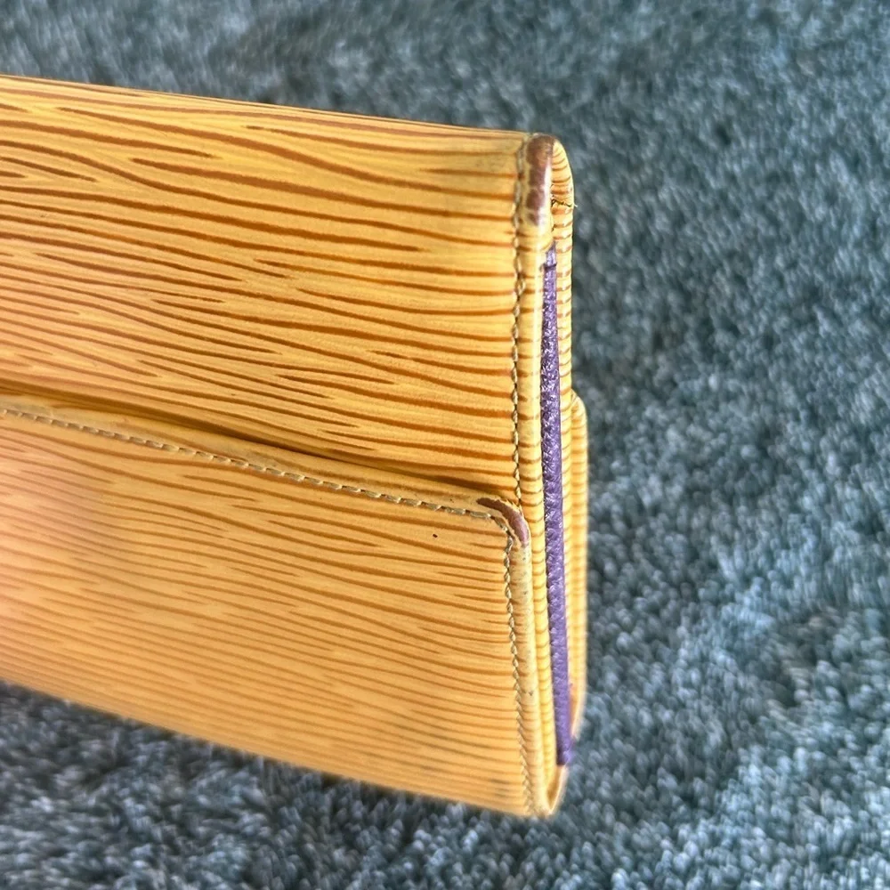 Louis Vuitton Yellow EPI Leather Elise Compact Wallet SP0030
